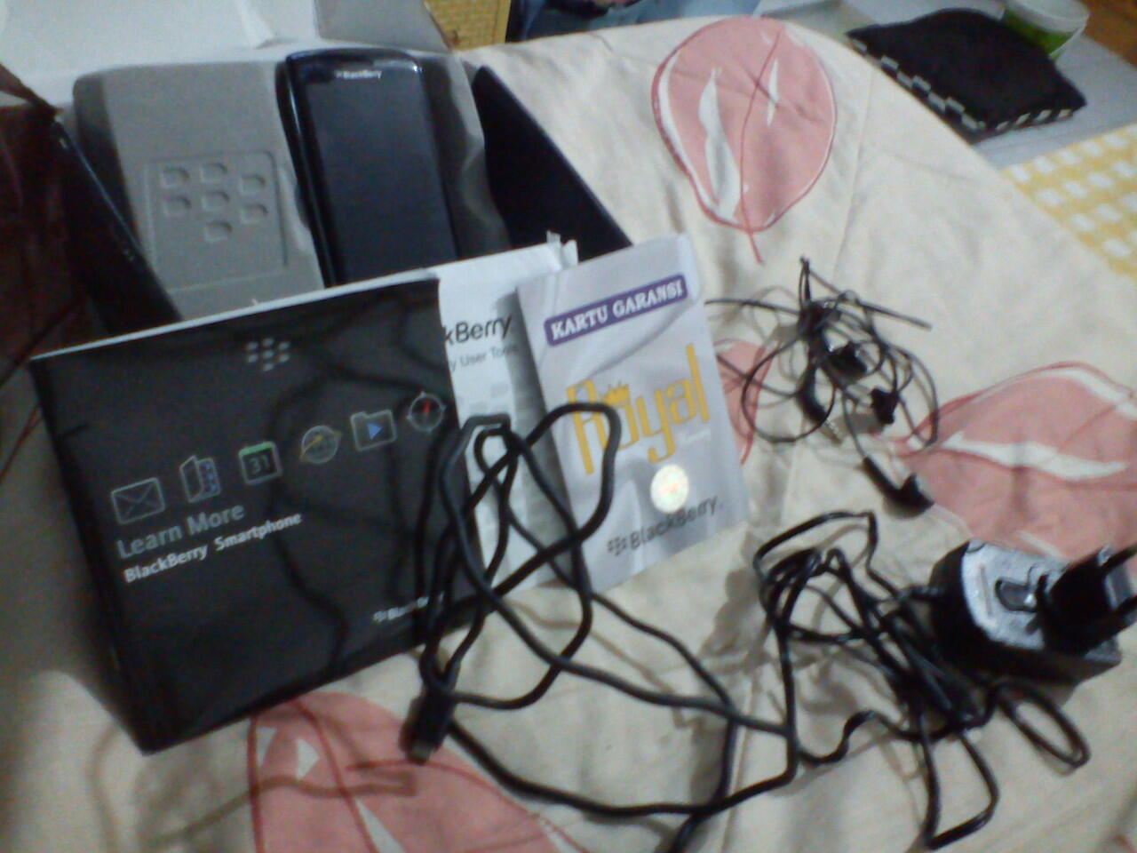 Jual Murah! Blackberry 9860 Monza a.k.a Torch 3 Black PIN Cantik Fullset Bogor