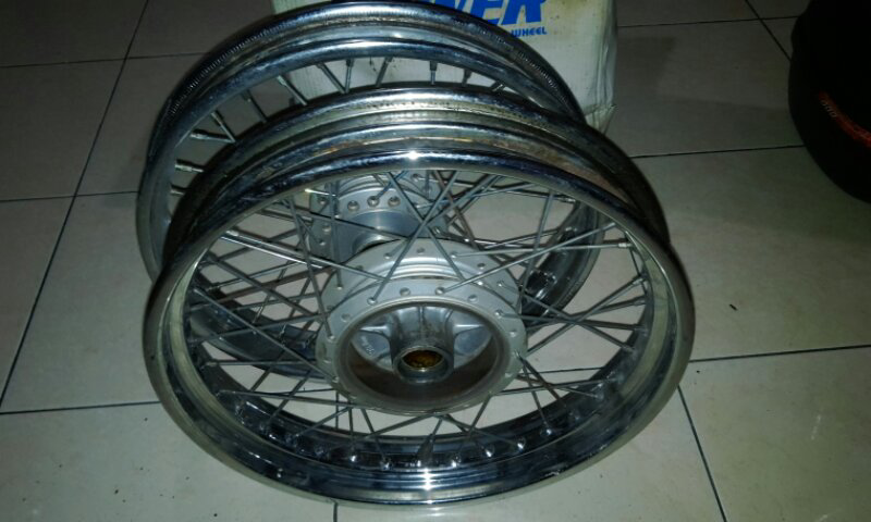 jual box givi dan velg thunder 250