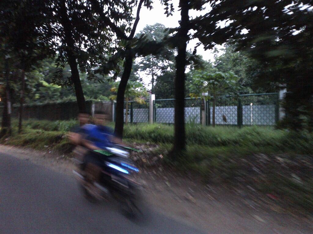 DI JUAL RUMAH + TANAH DI CIGANJUR PINGGIR JALAN JAK SEL 4000 METER