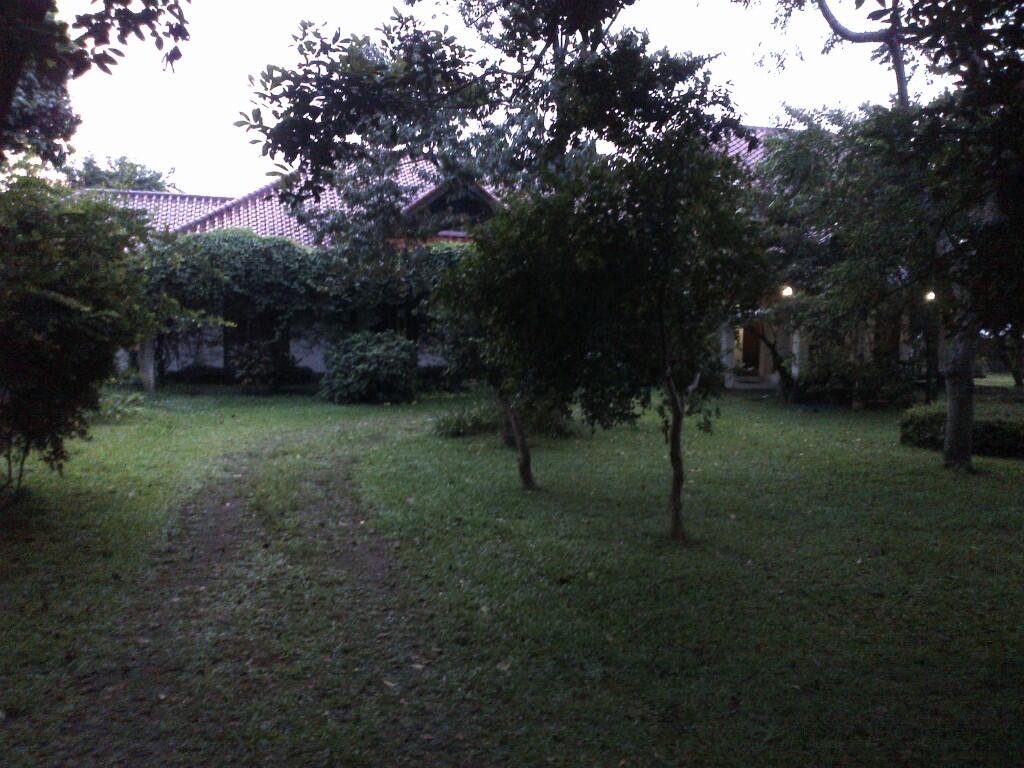 DI JUAL RUMAH + TANAH DI CIGANJUR PINGGIR JALAN JAK SEL 4000 METER