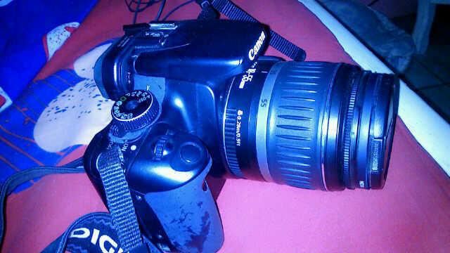 Jual/TT kamera DSLR/SLR cannon EOS 400D TT sama samsung galaxy S3 atau iphone 4G atau