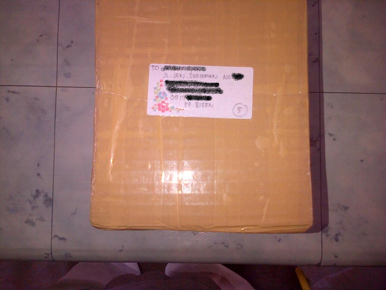 BNIB IPHONE 4 16GB CDMA BLACK DAN WHITE GARANSI RESMI SMART 1THN
