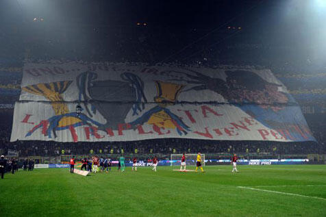 Atraksi Banner Raksasa Fans di Stadion &#91;Fans Bola Masup&#93;