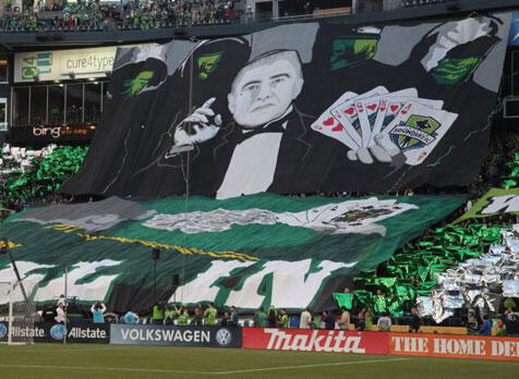 Atraksi Banner Raksasa Fans di Stadion &#91;Fans Bola Masup&#93;