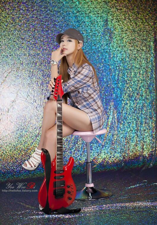 WOW Foto- Foto Hot Gitaris Cewek Korea BB+ dikit Gan Full pic