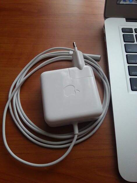 Macbook Air 256GB SSD Core i5 13"