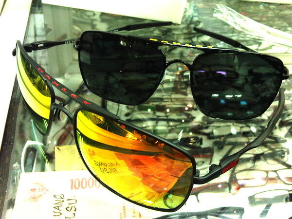 FRAME/SUNGLASSES/KACA MATA OAKLEY ALL SERIES KW SUPER,99% LIKE ORIGINAL