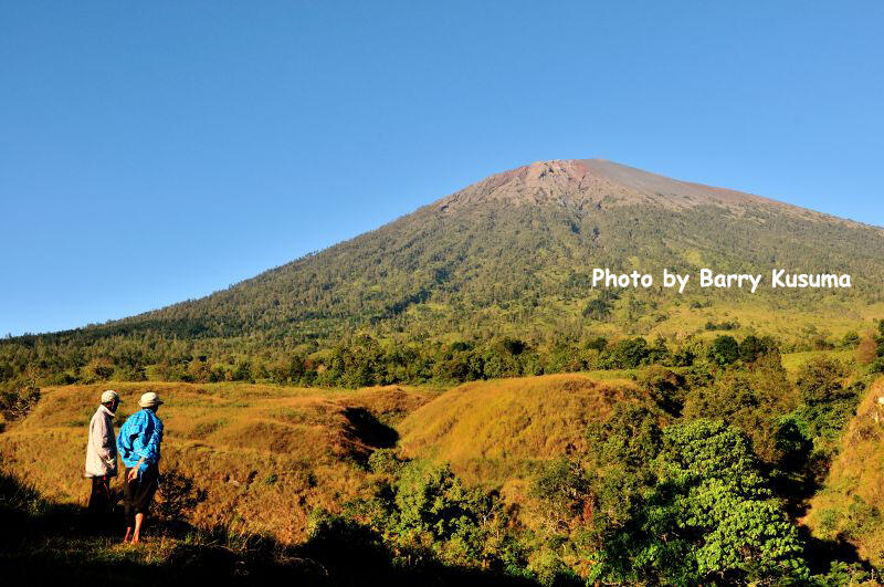 Taman Nasional Rinjani, Gunung Terindah di Asia Tenggara.