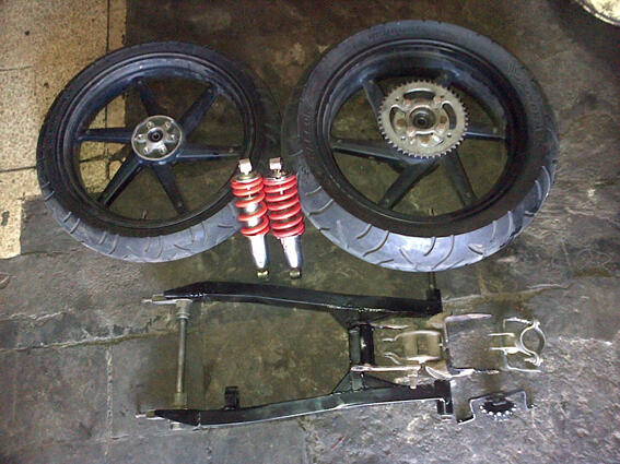paket velg racing 17 dan swing arm monoshock untuk tiger revo