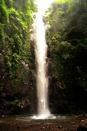 Cantiknya Air Terjun Kakek Bodo Tretes