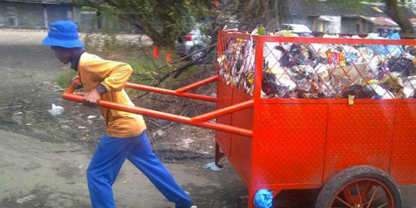 Buang Sampah Sembarangan di Jakarta Didenda Rp 50 Juta. SADISSSS!!!