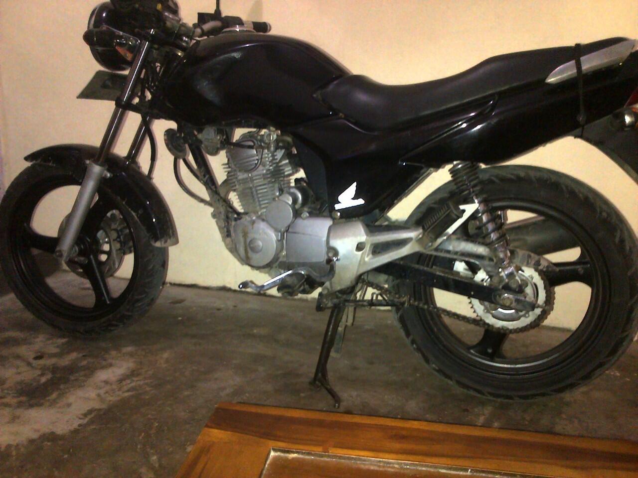jual swing arm kawasaki ninja 150 rr dan r alumunium merek vrossi