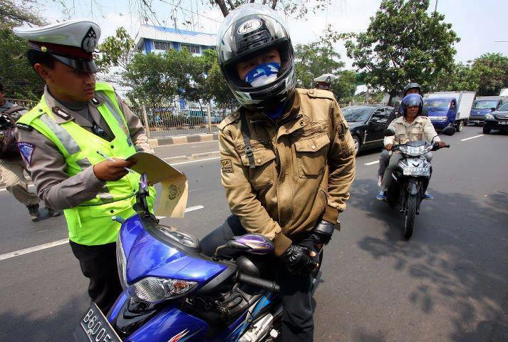 Masuk Jalur Busway, 207 Kendaraan kena tilang