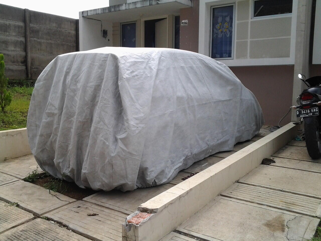 Terjual Body Cover Sarung Mobil Krisbow Car Cover Ace 