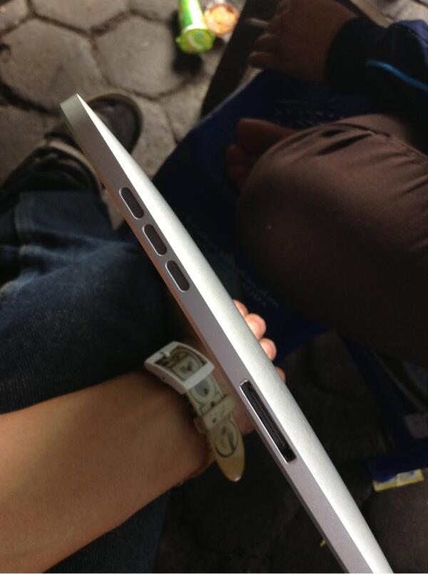 JUAL IPAD 1 3G + wifi 64GB BANDUNG