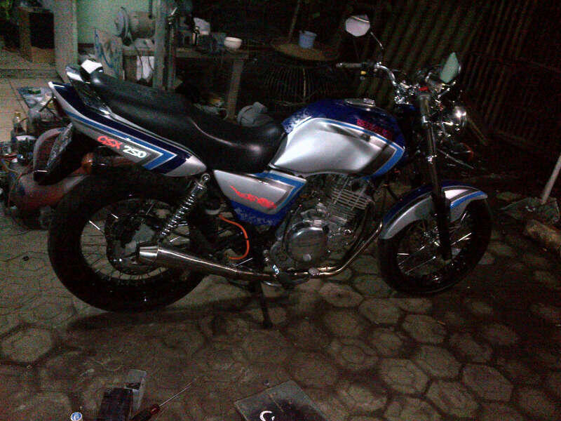 thunder gsx 2001