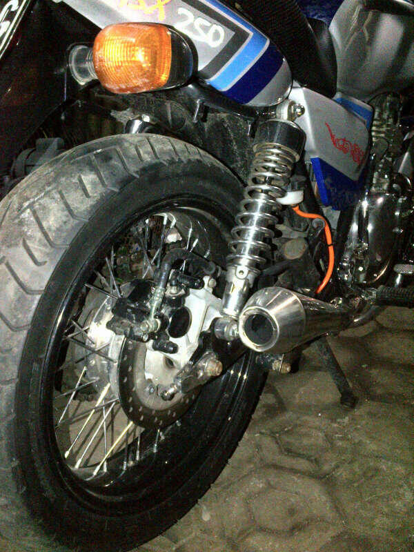 thunder gsx 2001