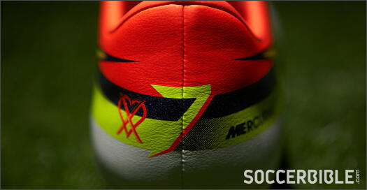 3 Sepatu terbaru Pesepak Bola Dunia