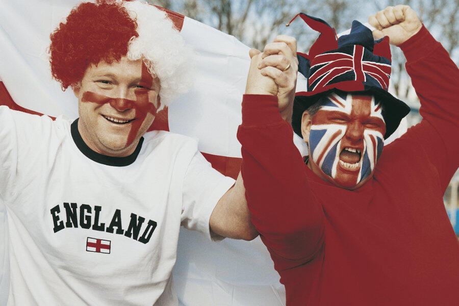 Aneka Kelakuan Konyol Turis Inggris Bikin Pusing Kedubes