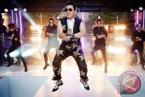 Psy &quot;Gangnam Style&quot; persembahkan konser untuk Indonesia