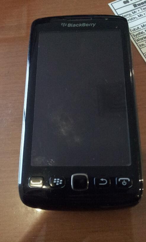 Jual Blackberry 9860 Monza Mulus Garansi msh 1.5 tahun CTN Rp 2.200.000