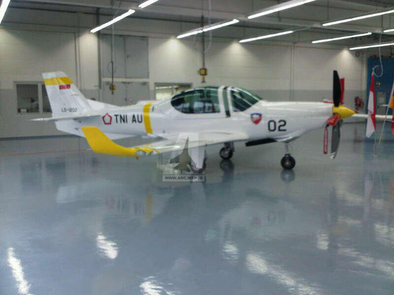 Berita Foto : Indonesian Grob G-120TP