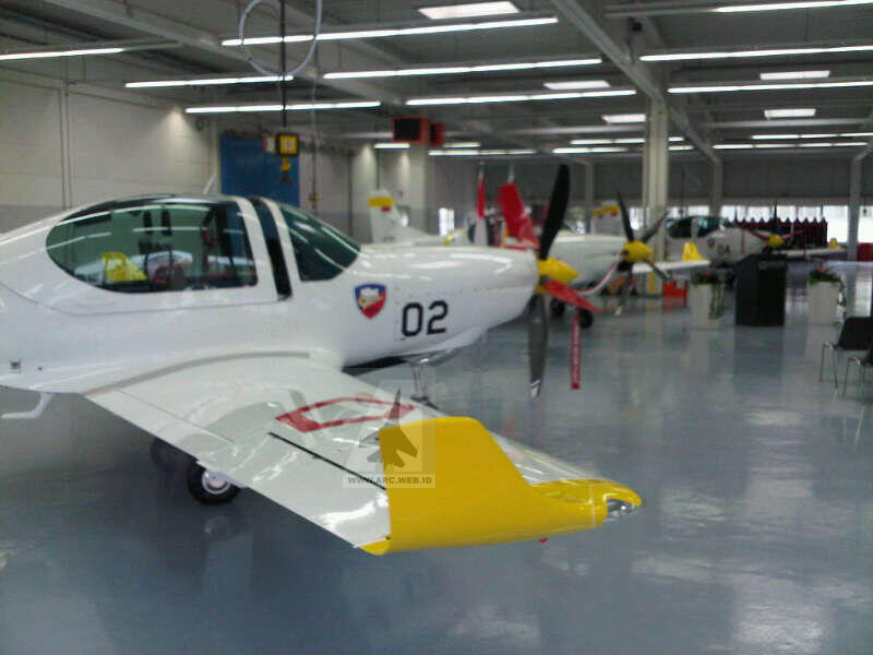 Berita Foto : Indonesian Grob G-120TP