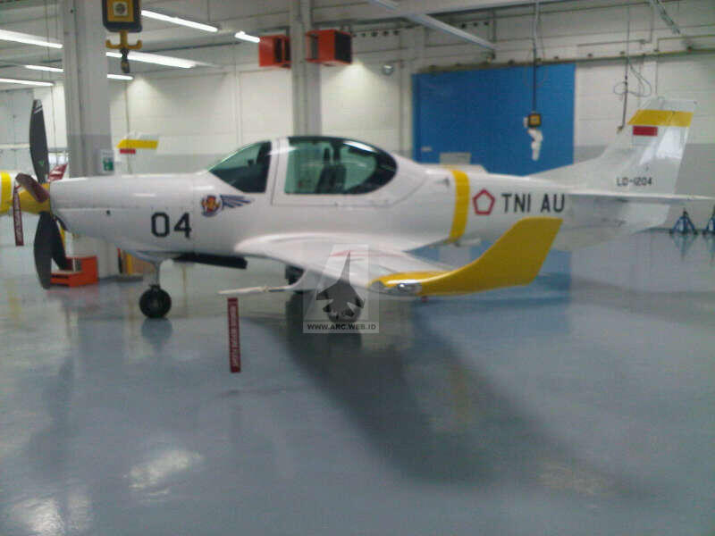 Berita Foto : Indonesian Grob G-120TP