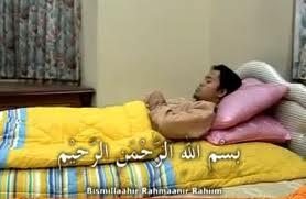 Subbhanallaah ...penampakan ketika Sholat!!!!