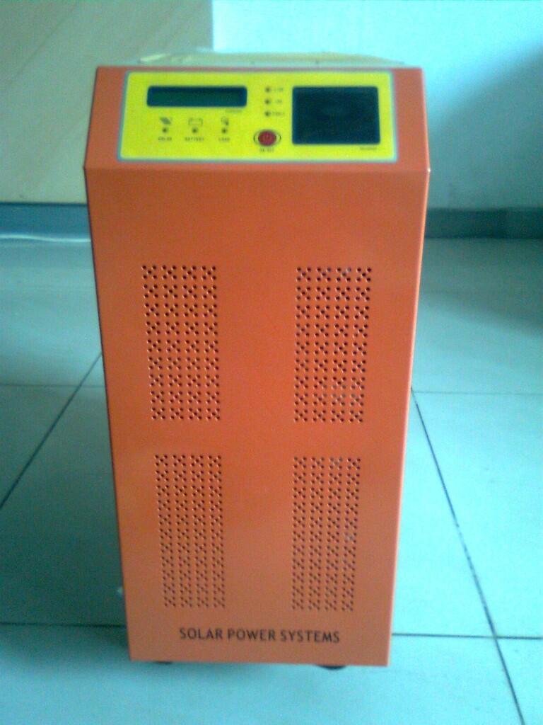 lampu jalan tenaga surya