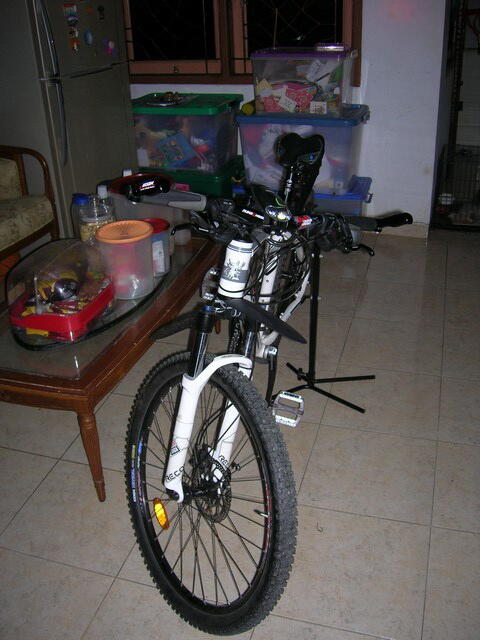 Jual ENERGIZER  LED BIKE LIGHT LAMPU  SEPEDA  Depan 