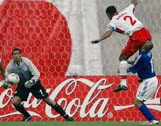 Kelakuan Dan Moment Lucu Pesepak Bola..Masuk gan..Kocak!!!