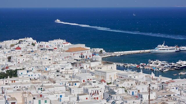 10 Tempat Menakjubkan yang Wajib Dikunjungi di Yunani