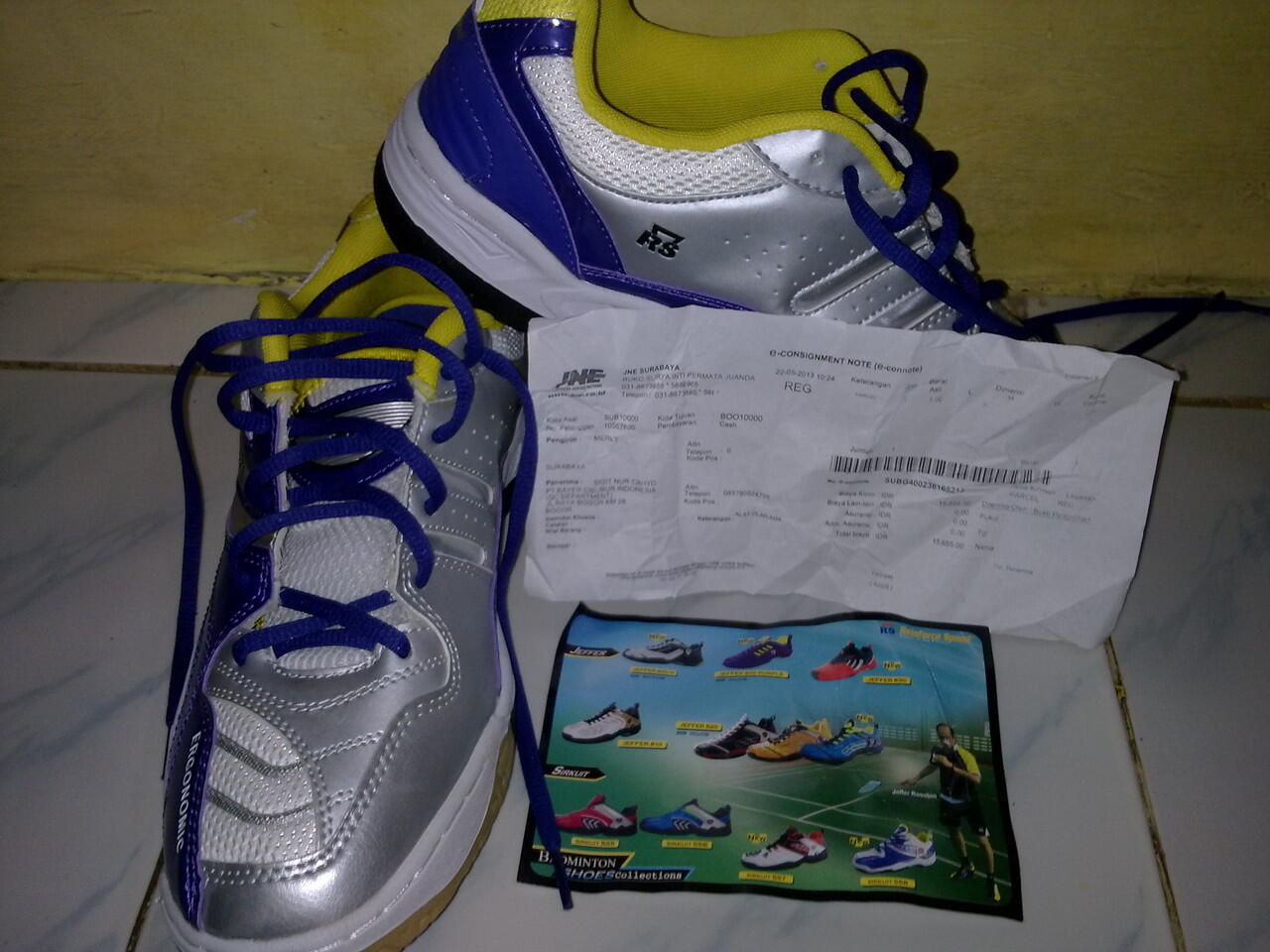 Sepatu Badminton Yonex RS Flypower O3 Murah !!!