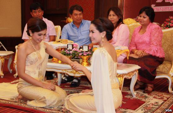 upacara pernikahan sesama jenis di thailand...