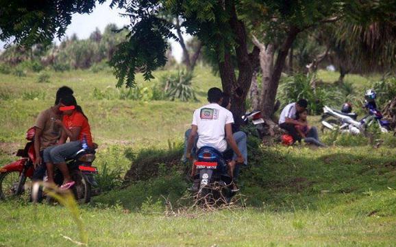 Fenomena Motor Goyang : Pacaran Diatas Motor..Awas Kebablasan gan!! &#91;pict 18+&#93;