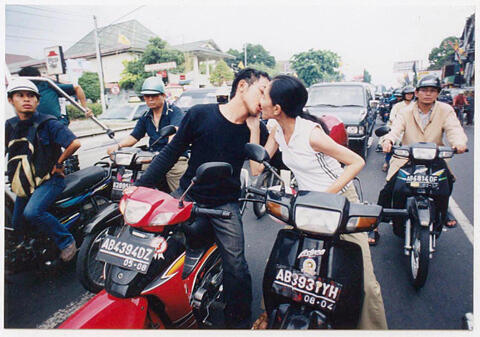 Fenomena Motor Goyang : Pacaran Diatas Motor..Awas Kebablasan gan!! &#91;pict 18+&#93;