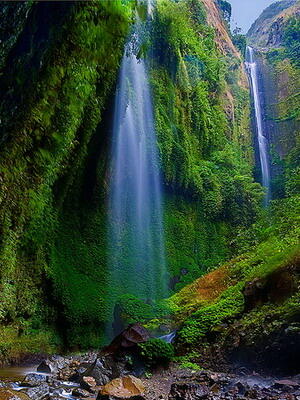 Keindahan Air Terjun Madakaripura,Jawa Timur