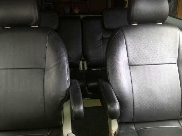 jual toyota innova 2,0 G luxury (captain seat) A/T 2010 plat B