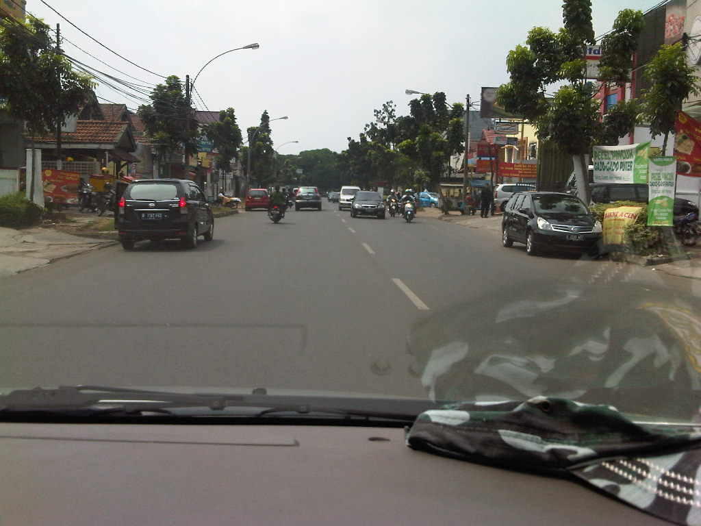 Dijual Rumah di Jalan Utama Sektor 5-Bintaro Jaya (Cocok untuk Usaha)