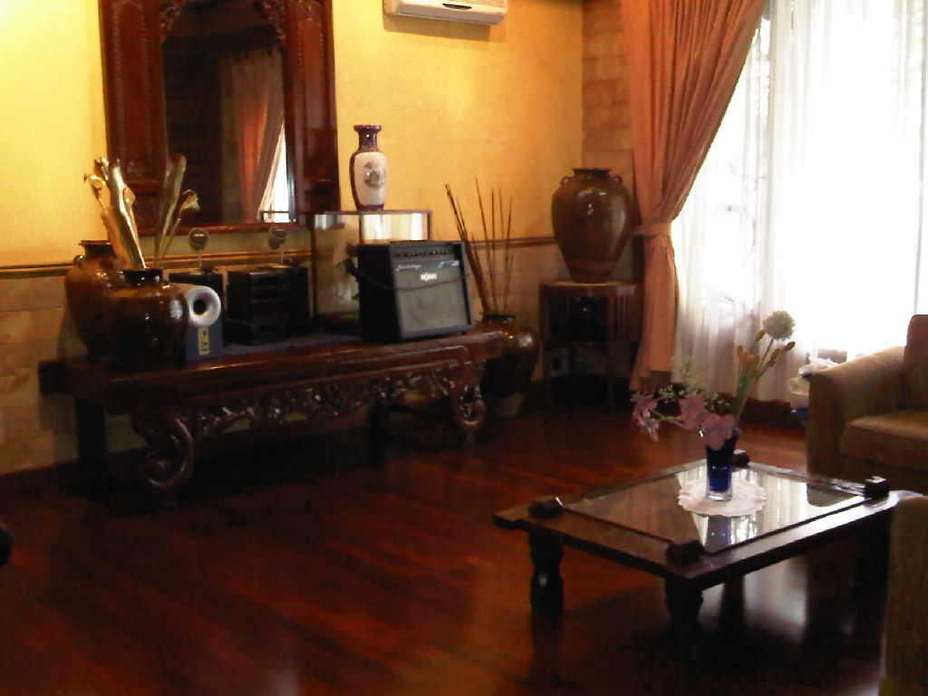 Dijual Rumah di Jalan Utama Sektor 5-Bintaro Jaya (Cocok untuk Usaha)