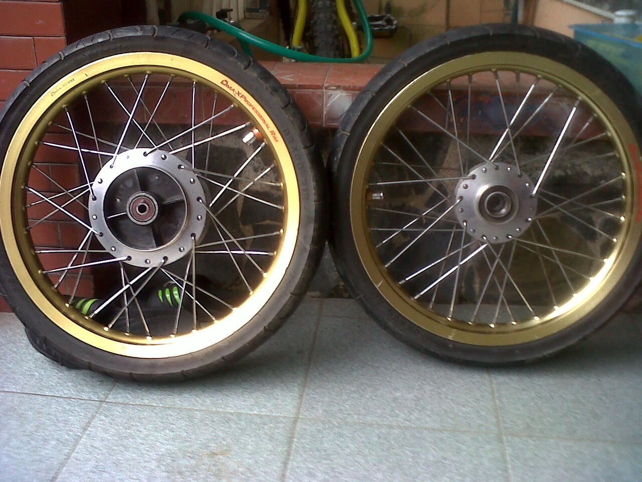 Velg D-max GOLD + ban mizzle