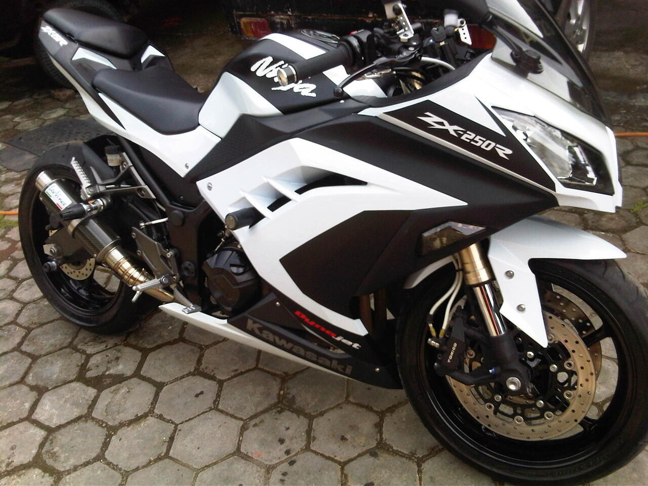 Terjual Kawasaki Ninja 250cc Fi 5 Bulan Pakai Modif Moge Jogja Yogya