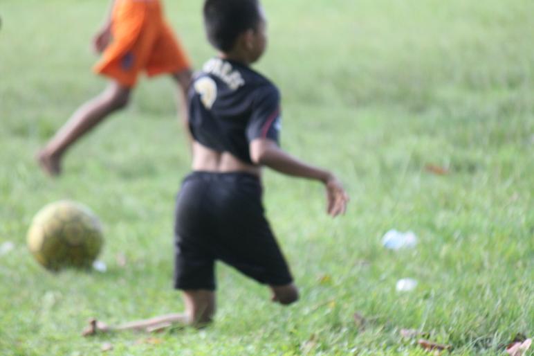 (SHARE) Menyaksikan Anak Cacat bermain sepak bola