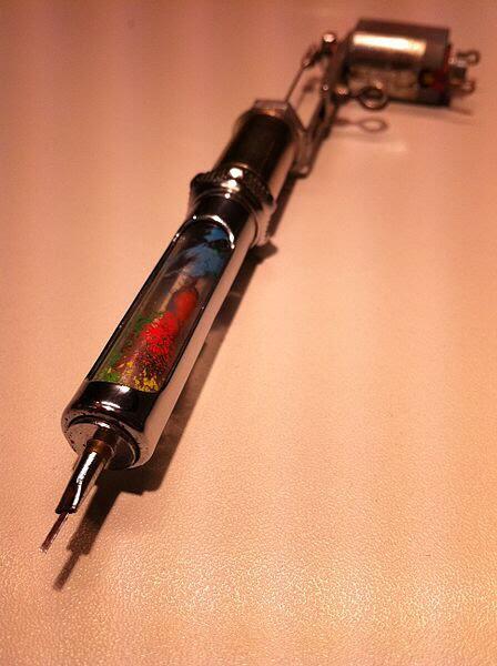 ALAT TATTO DARI MASA KE MASA