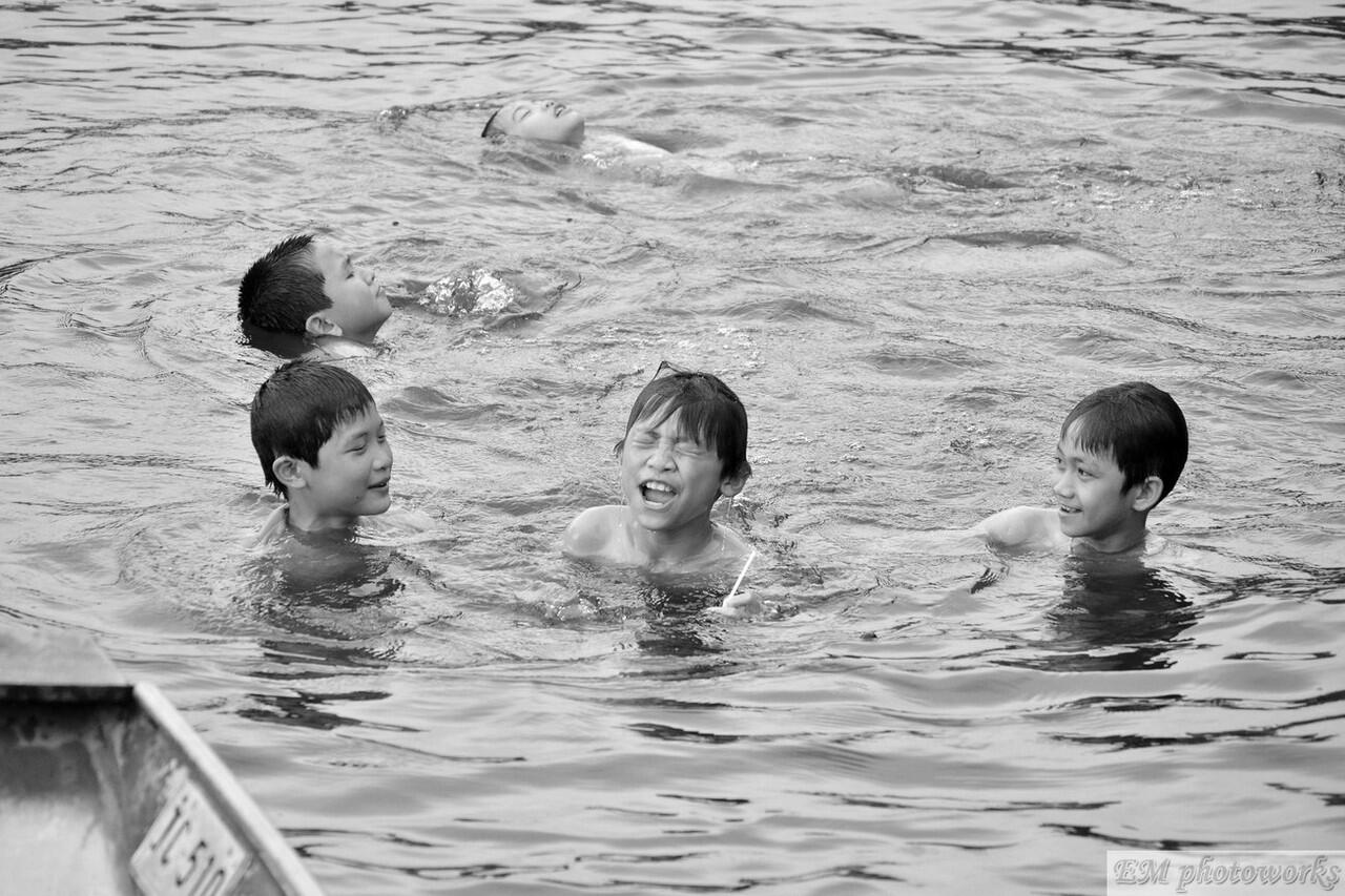 [Share] Foto-foto trip ane ke Hanoi, dalam format B/W