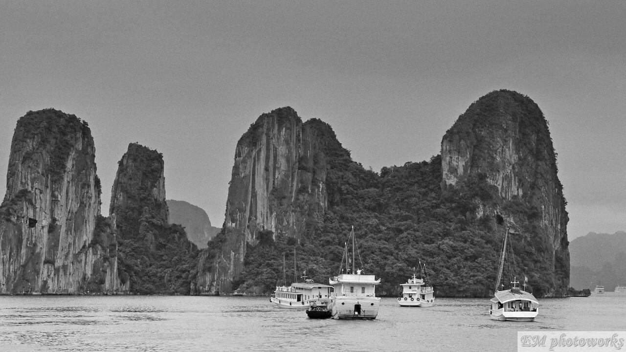 [Share] Foto-foto trip ane ke Hanoi, dalam format B/W