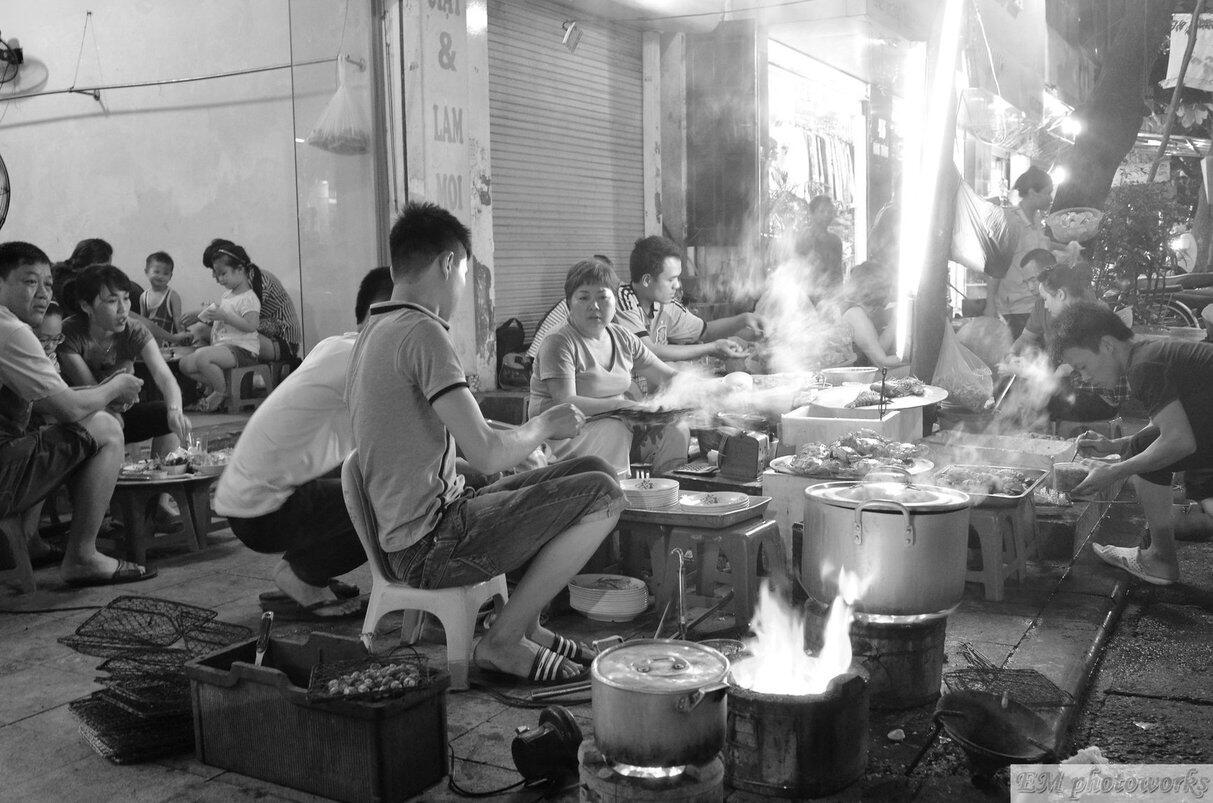 Share foto-foto BW ke Hanoi dan sekitarnya