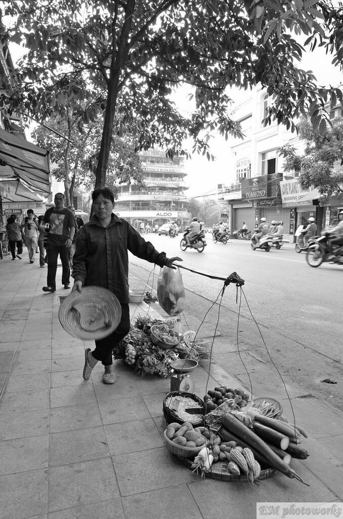 Share foto-foto BW ke Hanoi dan sekitarnya