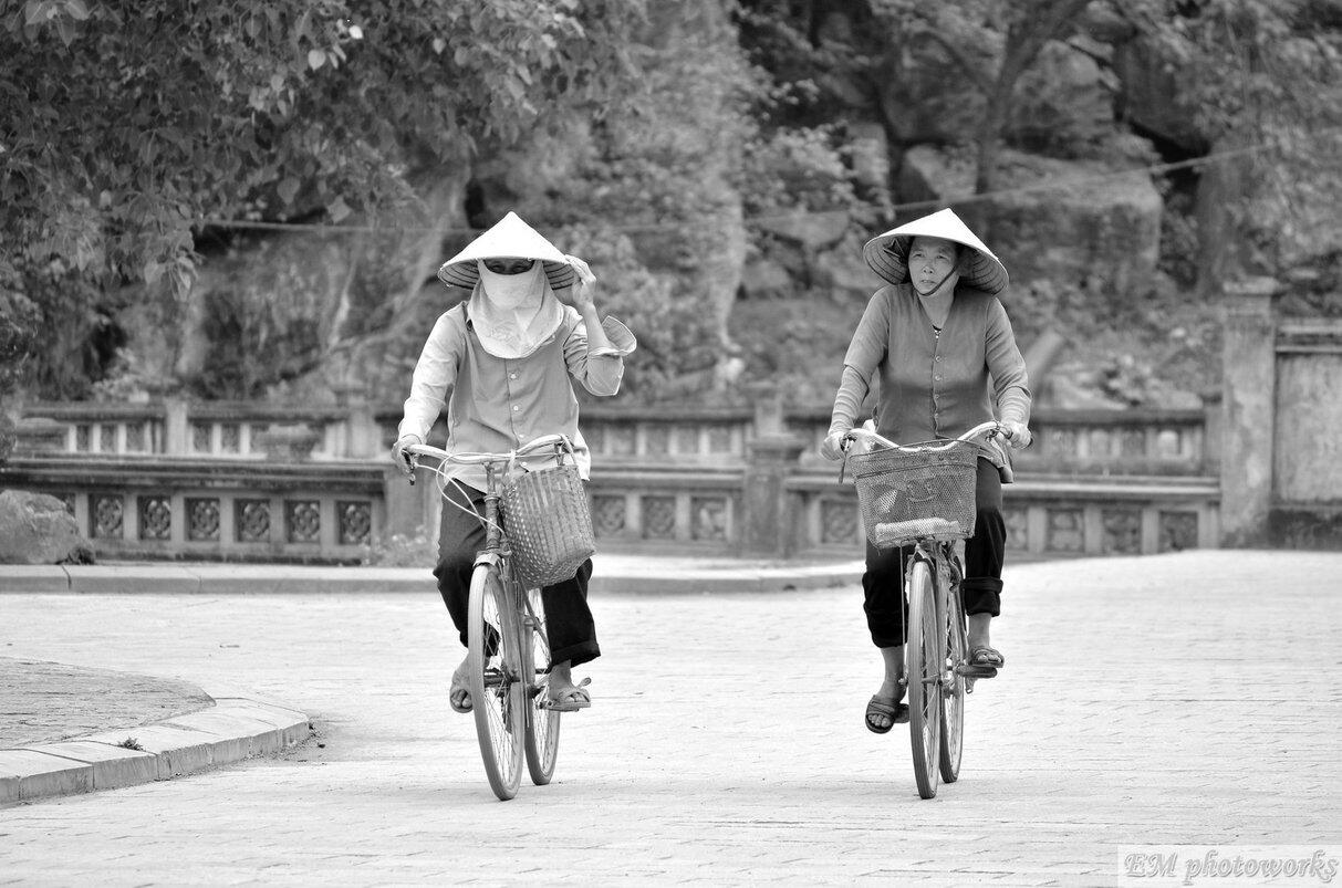 [Share] Foto-foto trip ane ke Hanoi, dalam format B/W